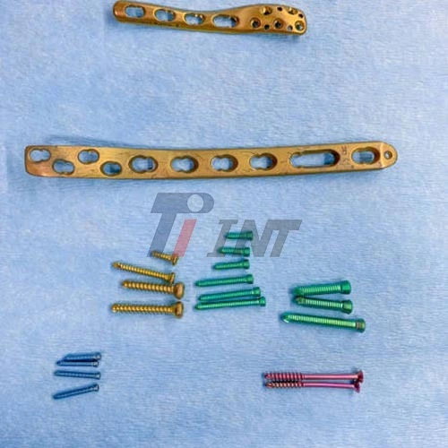 titanium plate for bone fracture
